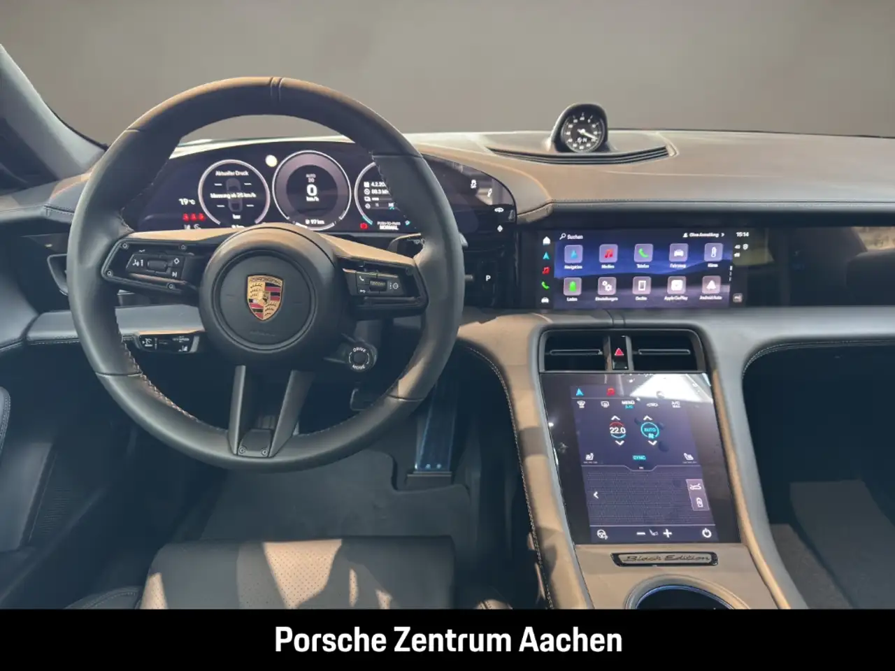 Porsche Taycan 4S Black Edition Clubleder 21-Zoll BOSE 15