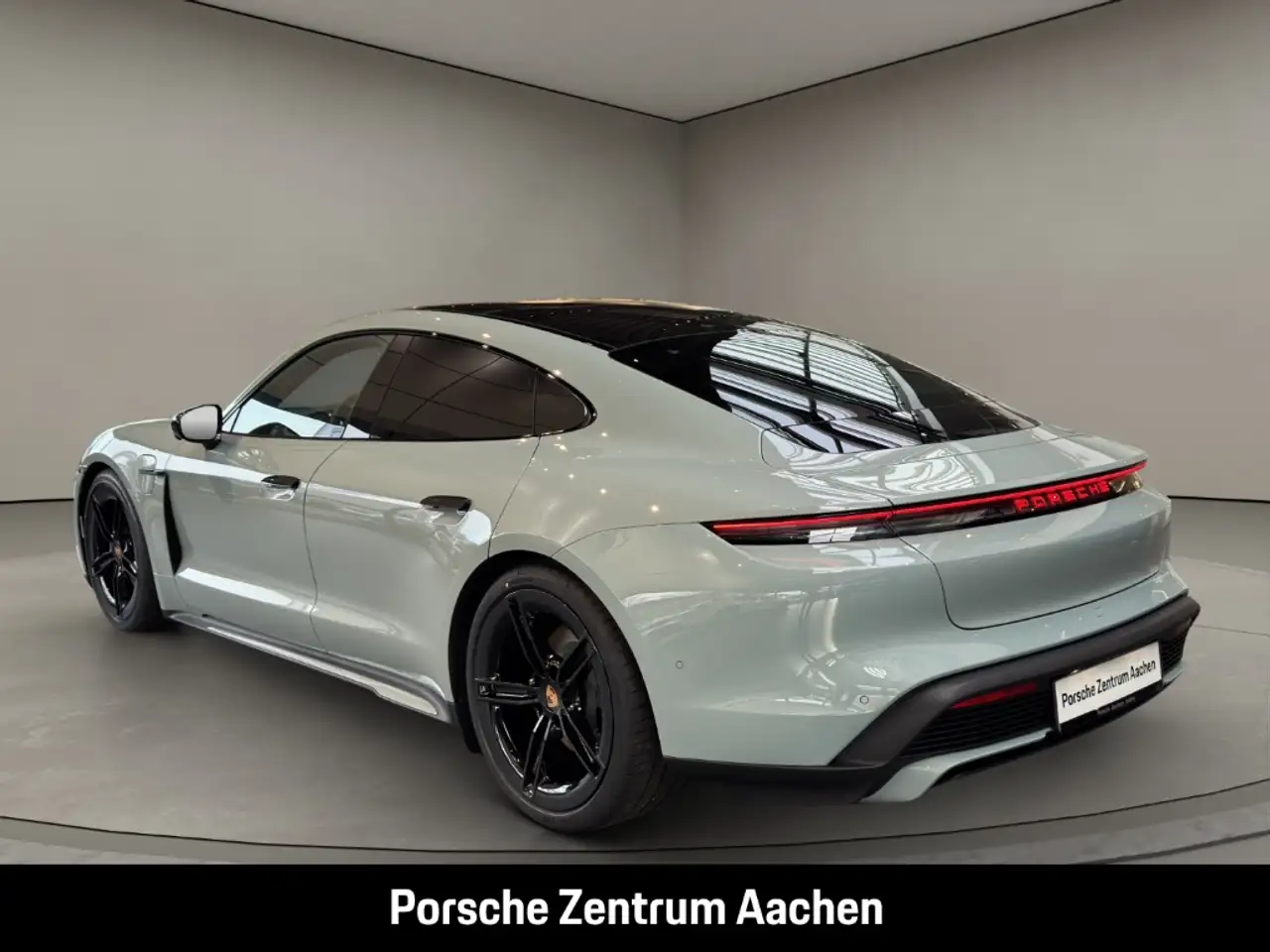 Porsche Taycan 4S Black Edition Clubleder 21-Zoll BOSE 3