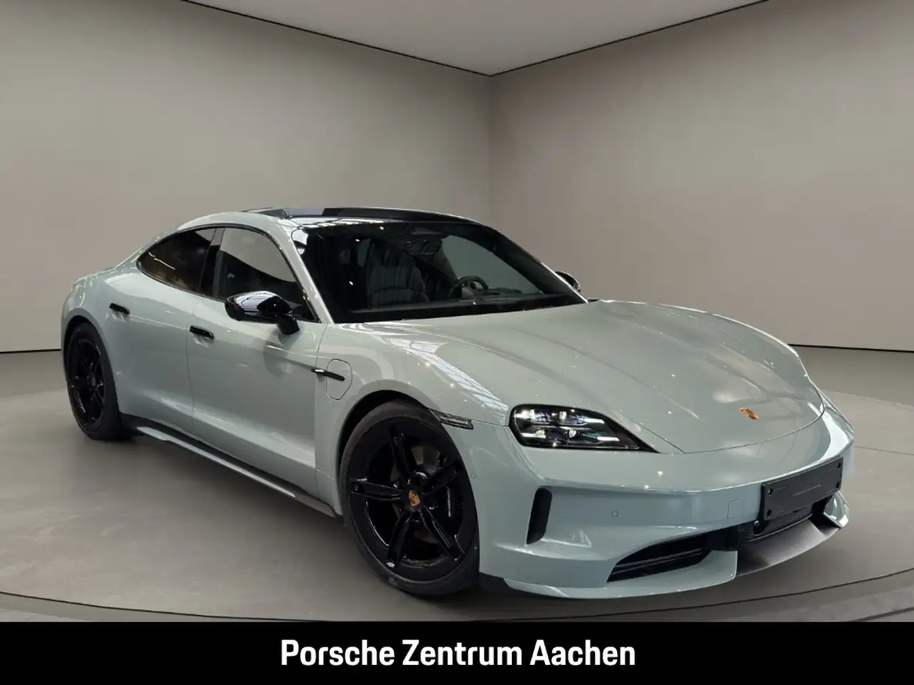 Porsche Taycan 4S Black Edition Clubleder 21-Zoll BOSE 8