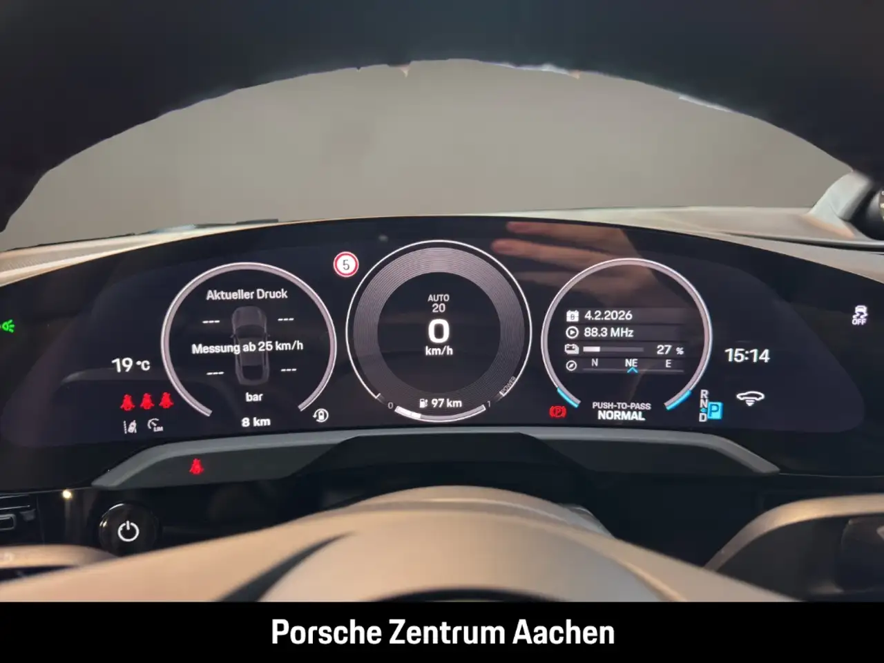 Porsche Taycan 4S Black Edition Clubleder 21-Zoll BOSE 16