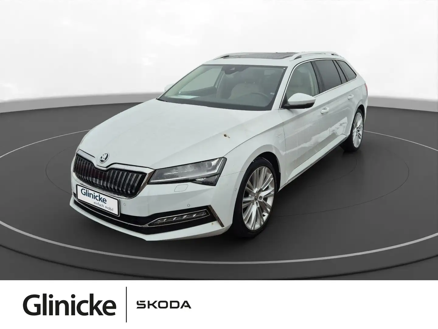 Skoda Superb Combi 1.4 eTSI L&K iV STDHZ Pano Navi AKH Weiß - 1