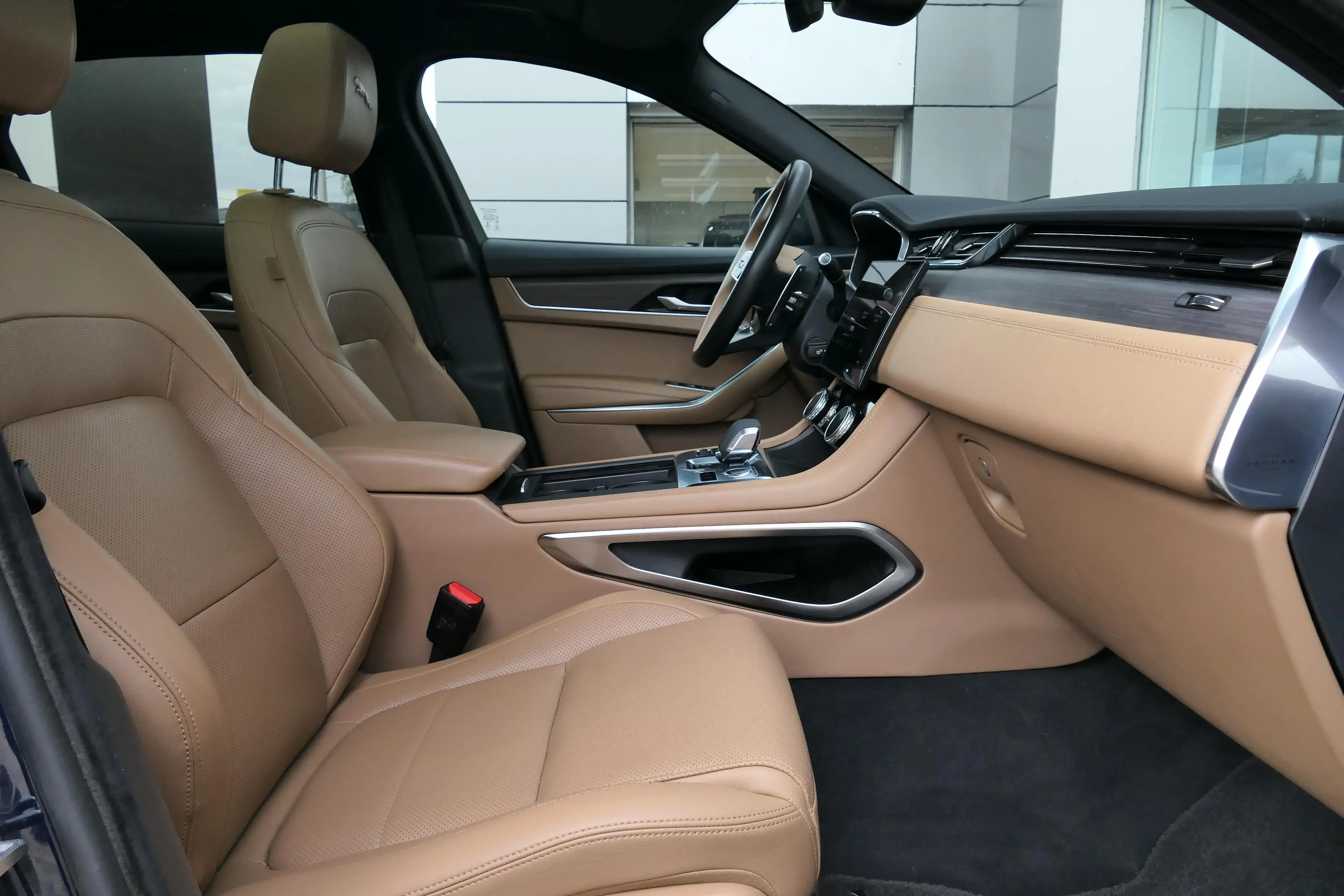 Jaguar F-Pace P400e S AWD Auto. 23MY — photo 8