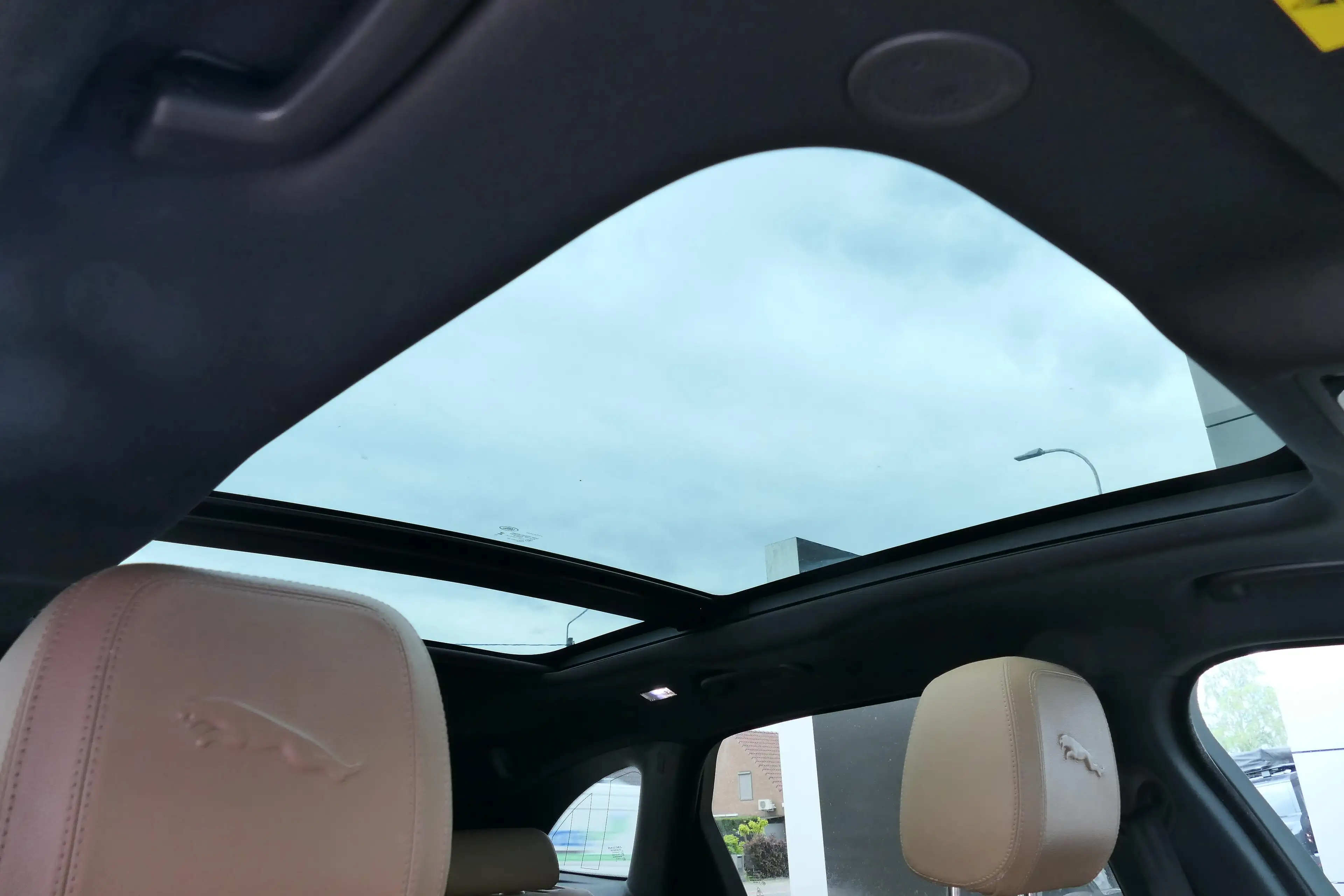 Jaguar F-Pace P400e S AWD Auto. 23MY — photo 9