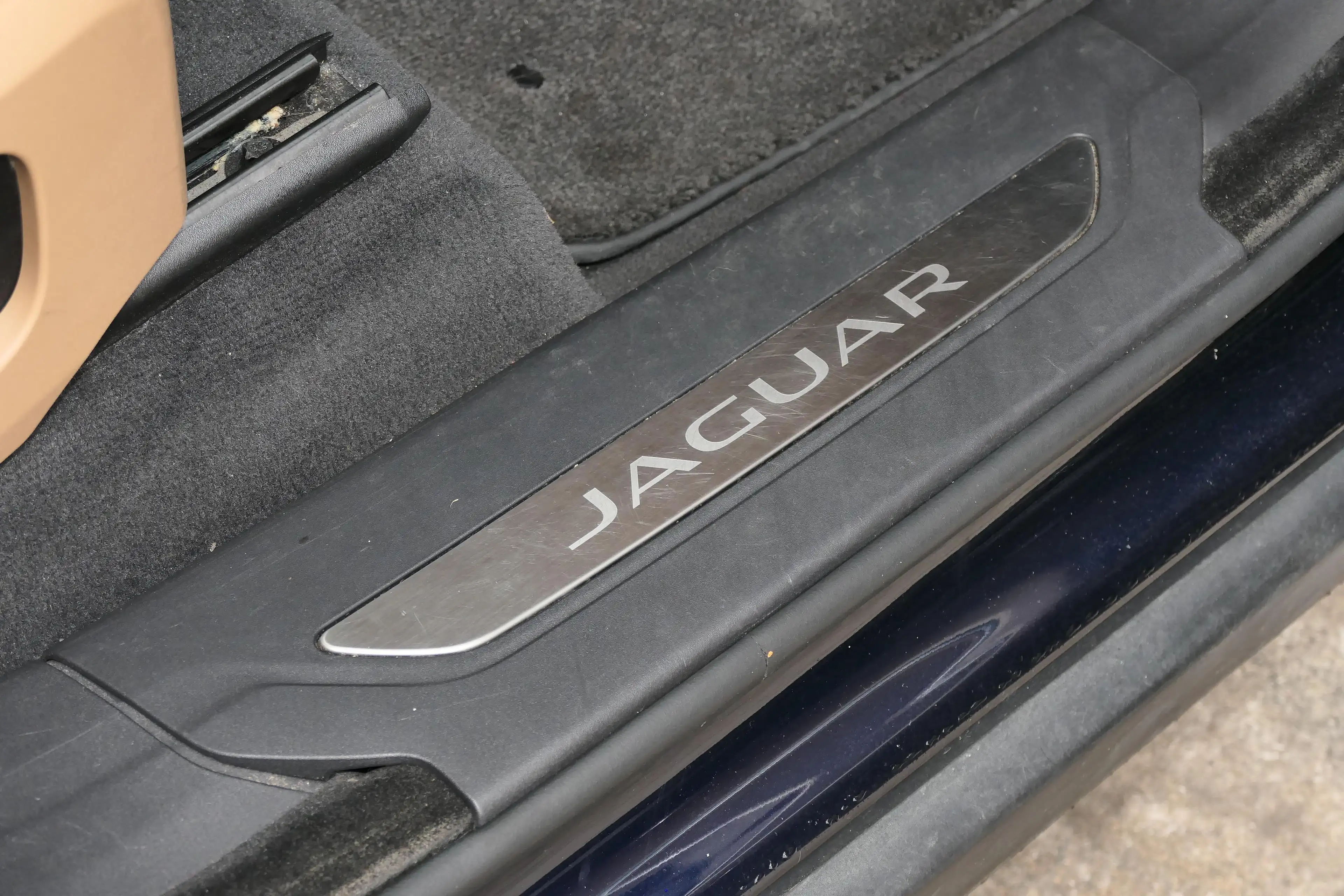 Jaguar F-Pace P400e S AWD Auto. 23MY — photo 7