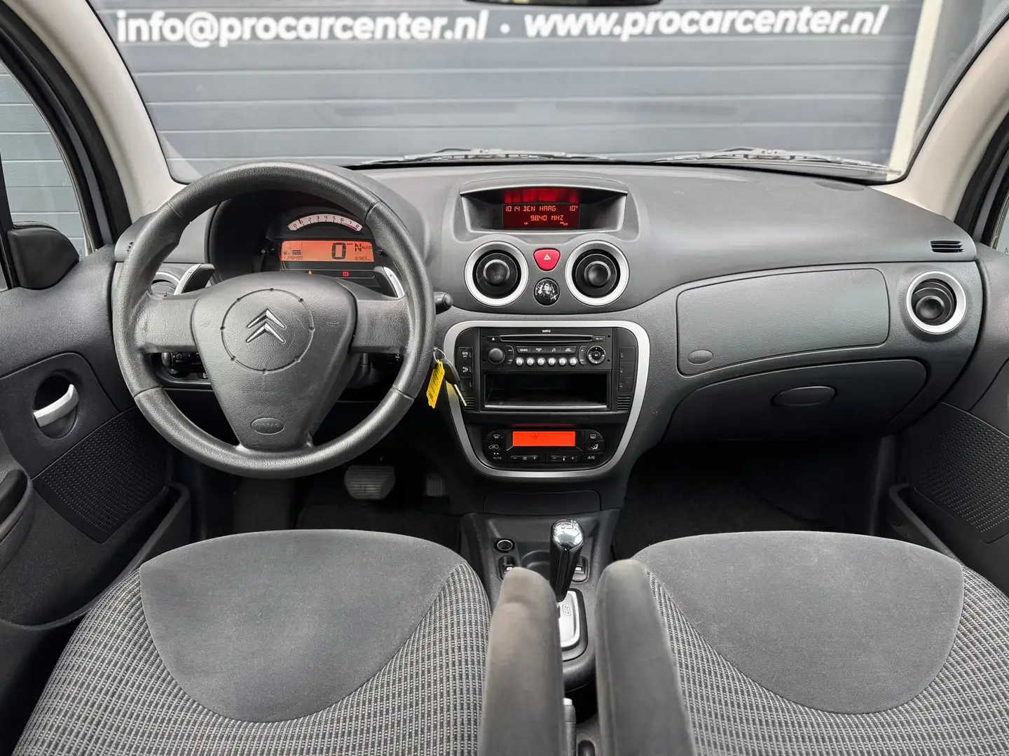 Citroen C3 1.4i-16V Ambiance AUT|CLIMATE|CRUISE|PDC|EL.RAMEN| Grijs - 2