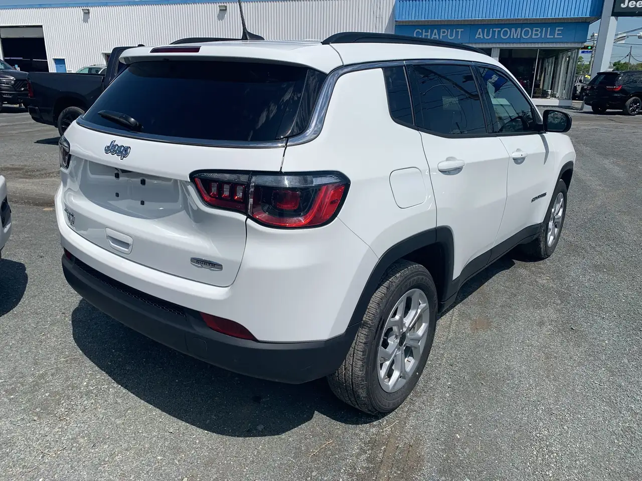 Jeep Compass снимка Jeep Compass