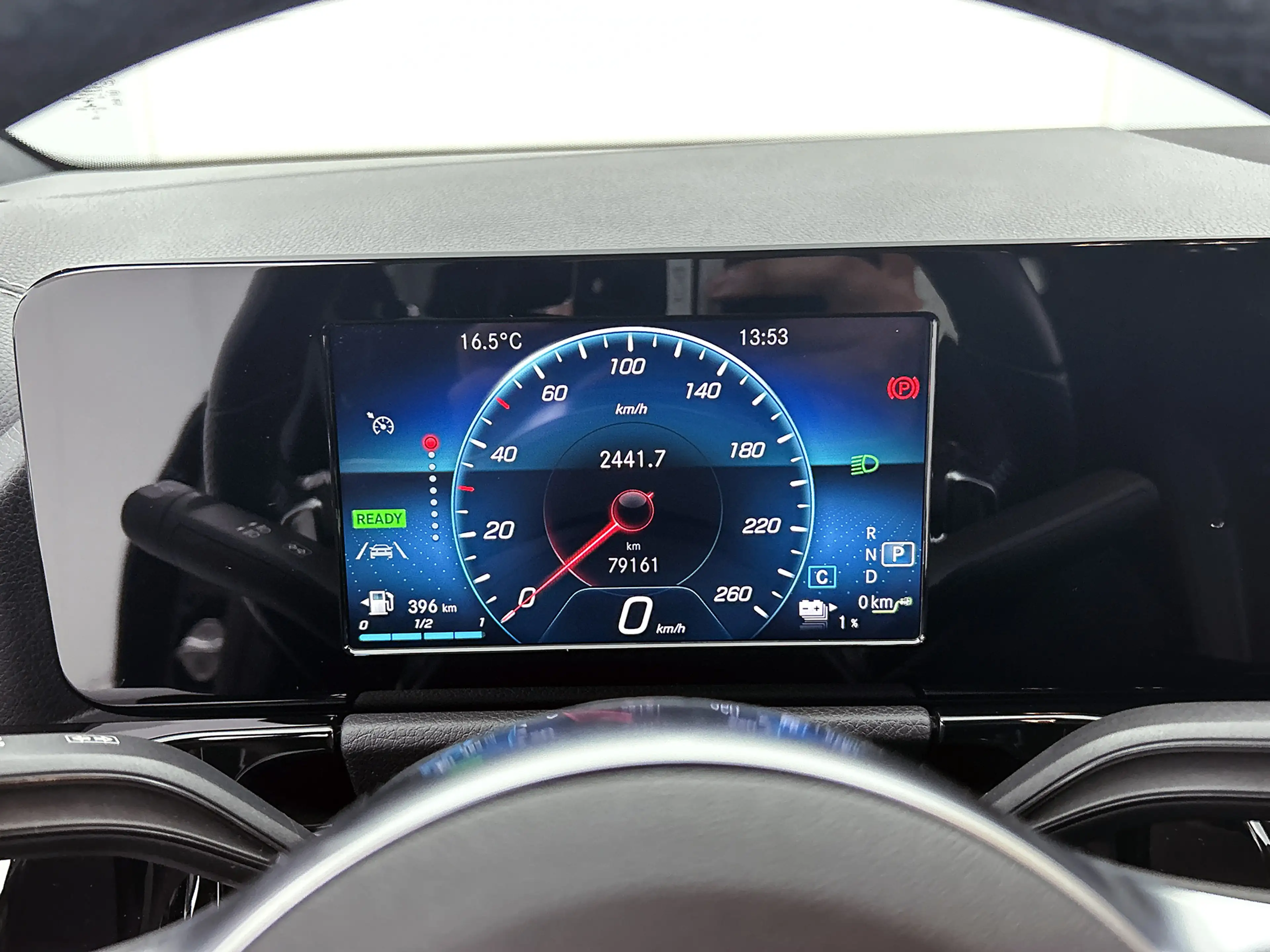 Mercedes-Benz B 250 e Hybride Premium Design AMG line / 1/2 Leder / St — photo 13