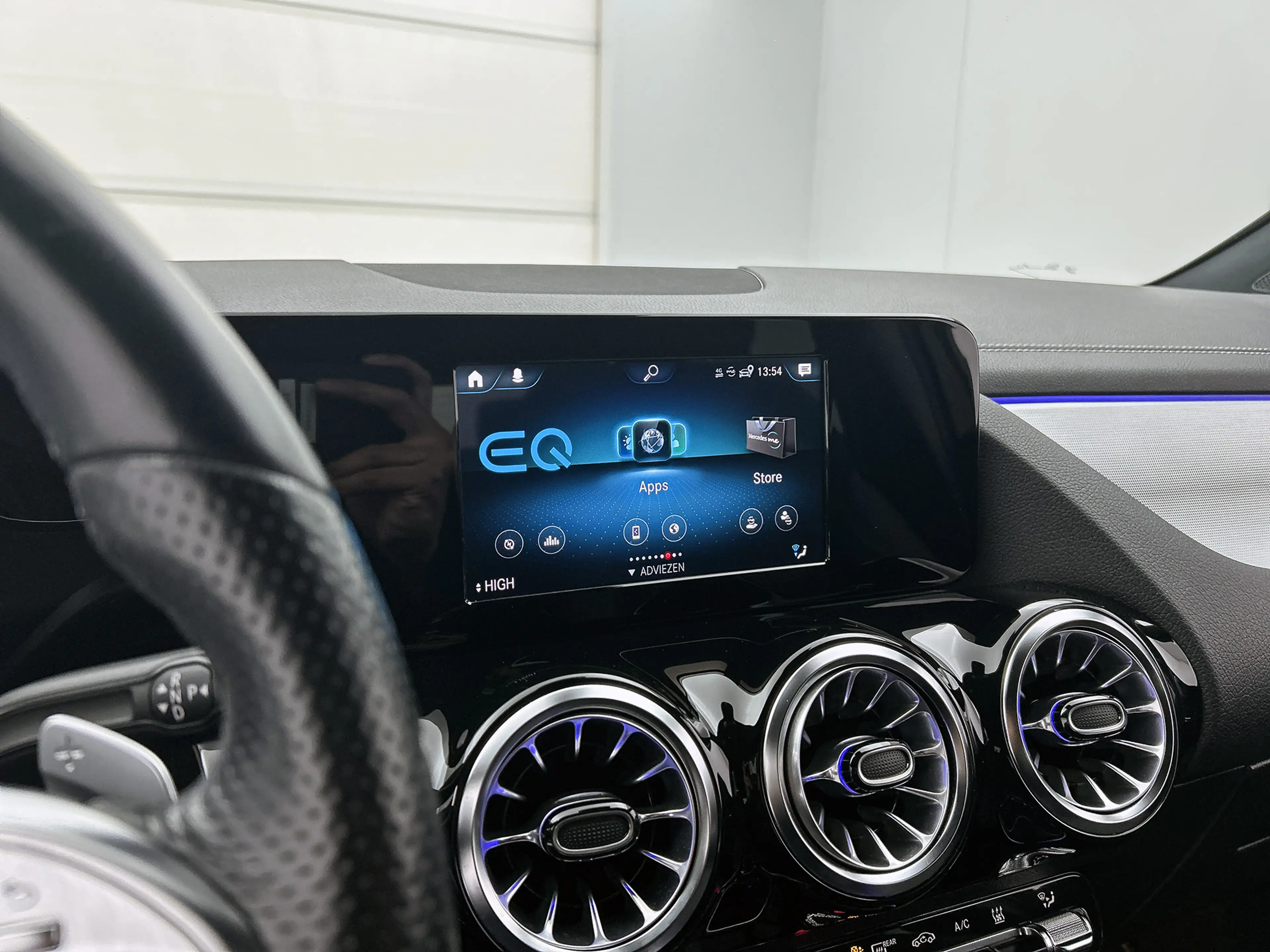 Mercedes-Benz B 250 e Hybride Premium Design AMG line / 1/2 Leder / St — photo 8