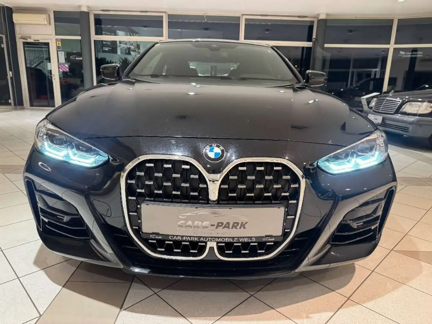 BMW 420 420 d M Sport Schwarz - 2