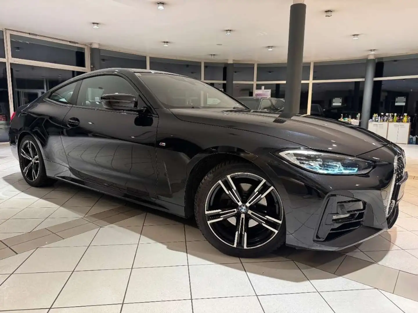 BMW 420 420 d M Sport Schwarz - 1