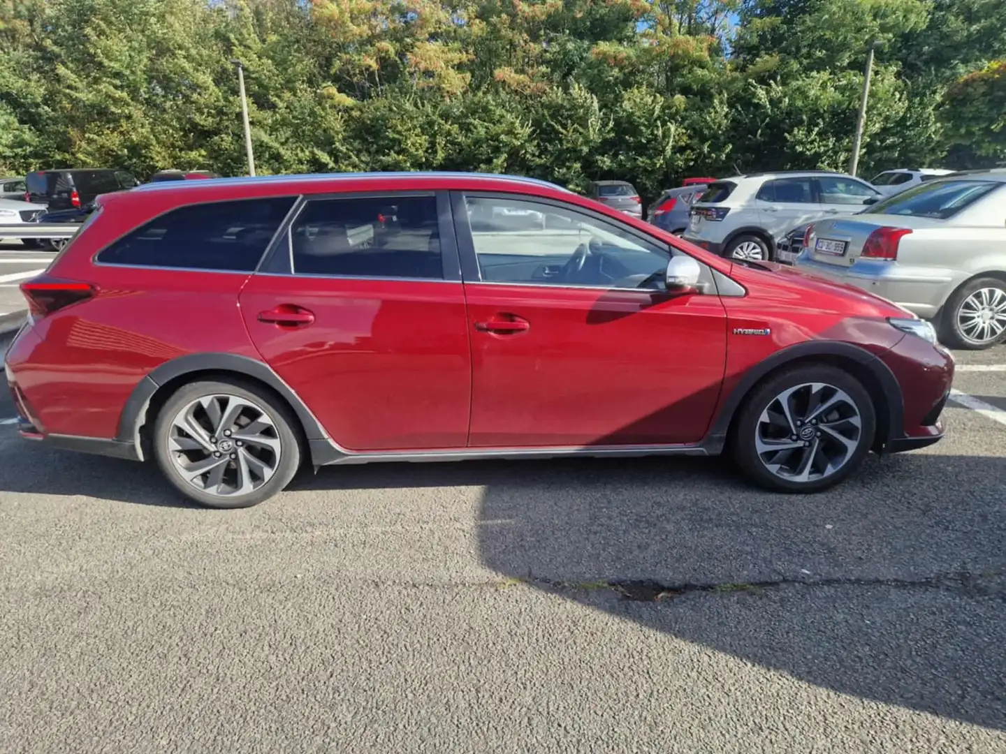 Toyota Auris SW 1.8 hybride sport - 1