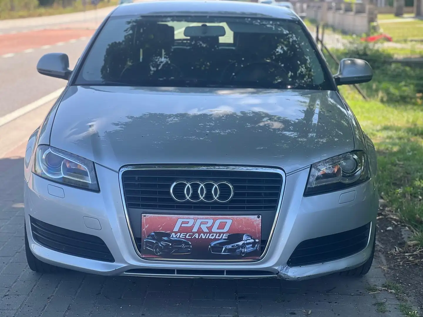 Audi A3 Sportback 1.6i*Clim*Navi*Xenon*Cuir*Ve*Re*Vc*Ja*et Gris - 1