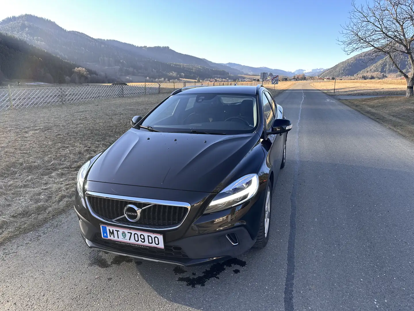 Volvo V40 Cross Country D2 Kinetic - 2