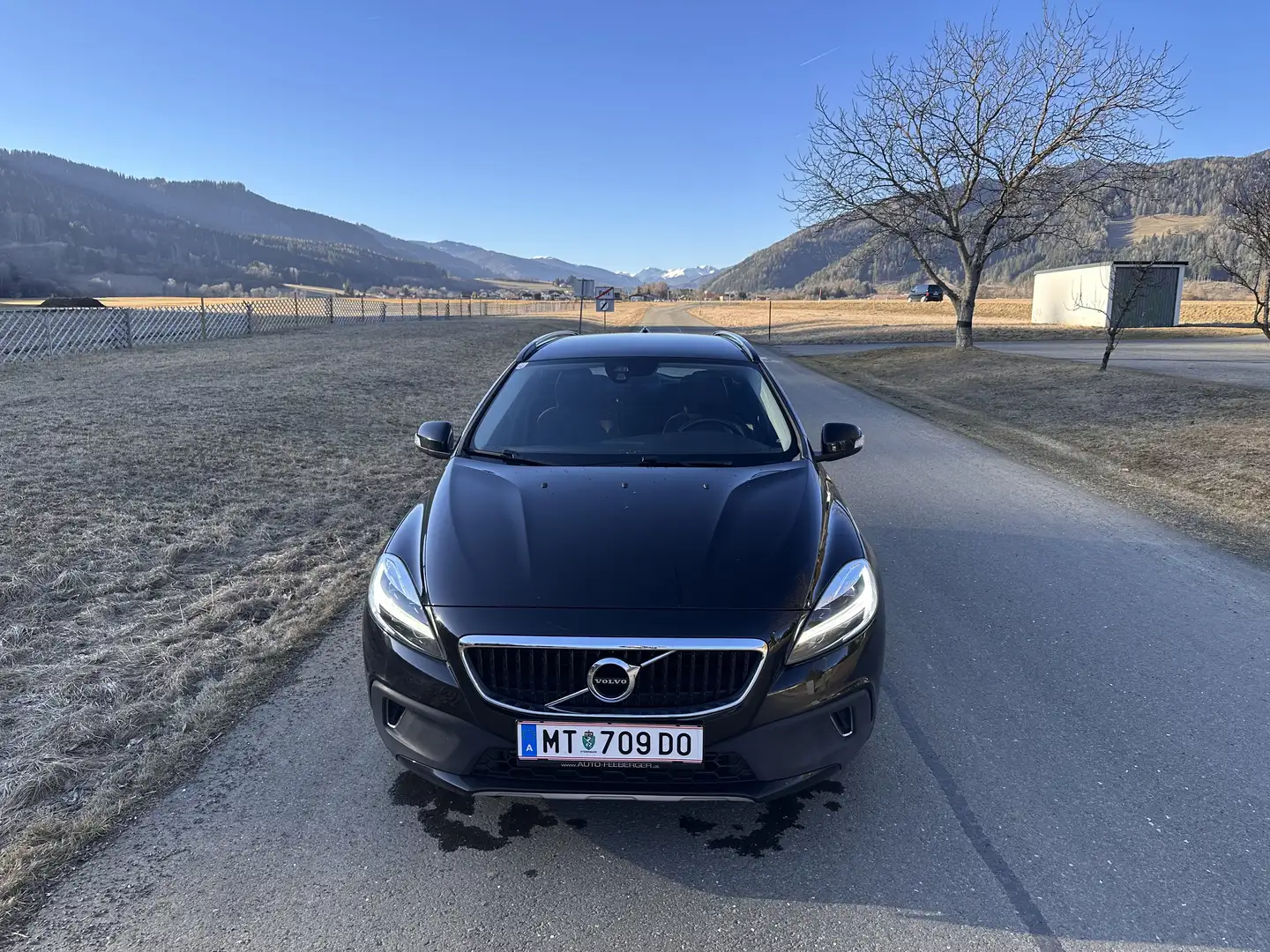 Volvo V40 Cross Country D2 Kinetic - 1