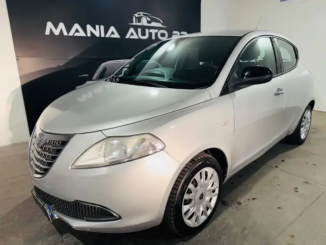 Lancia Ypsilon Ypsilon III 2015 1.2 8v Silver s*NEOPATENTATI