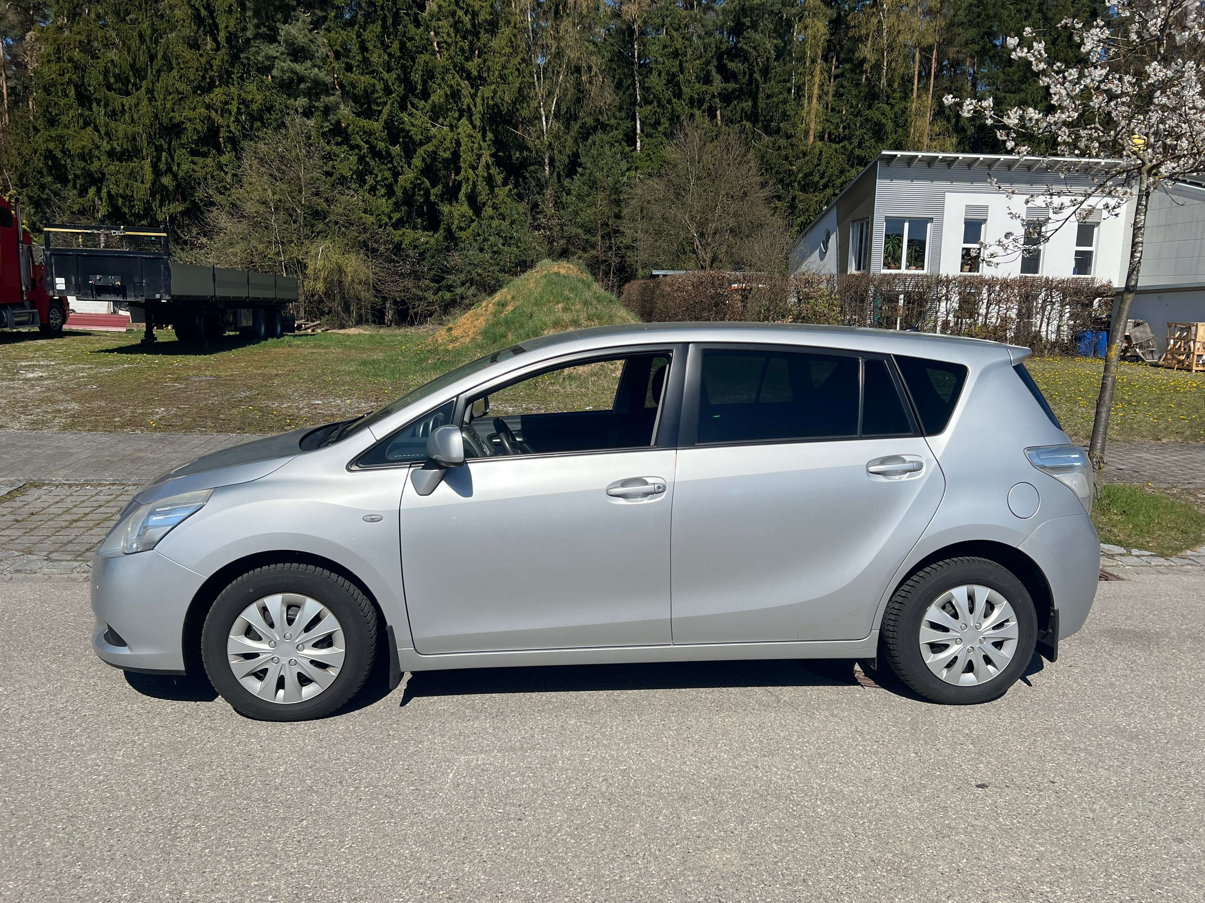 Second hand Toyota Verso 2.0