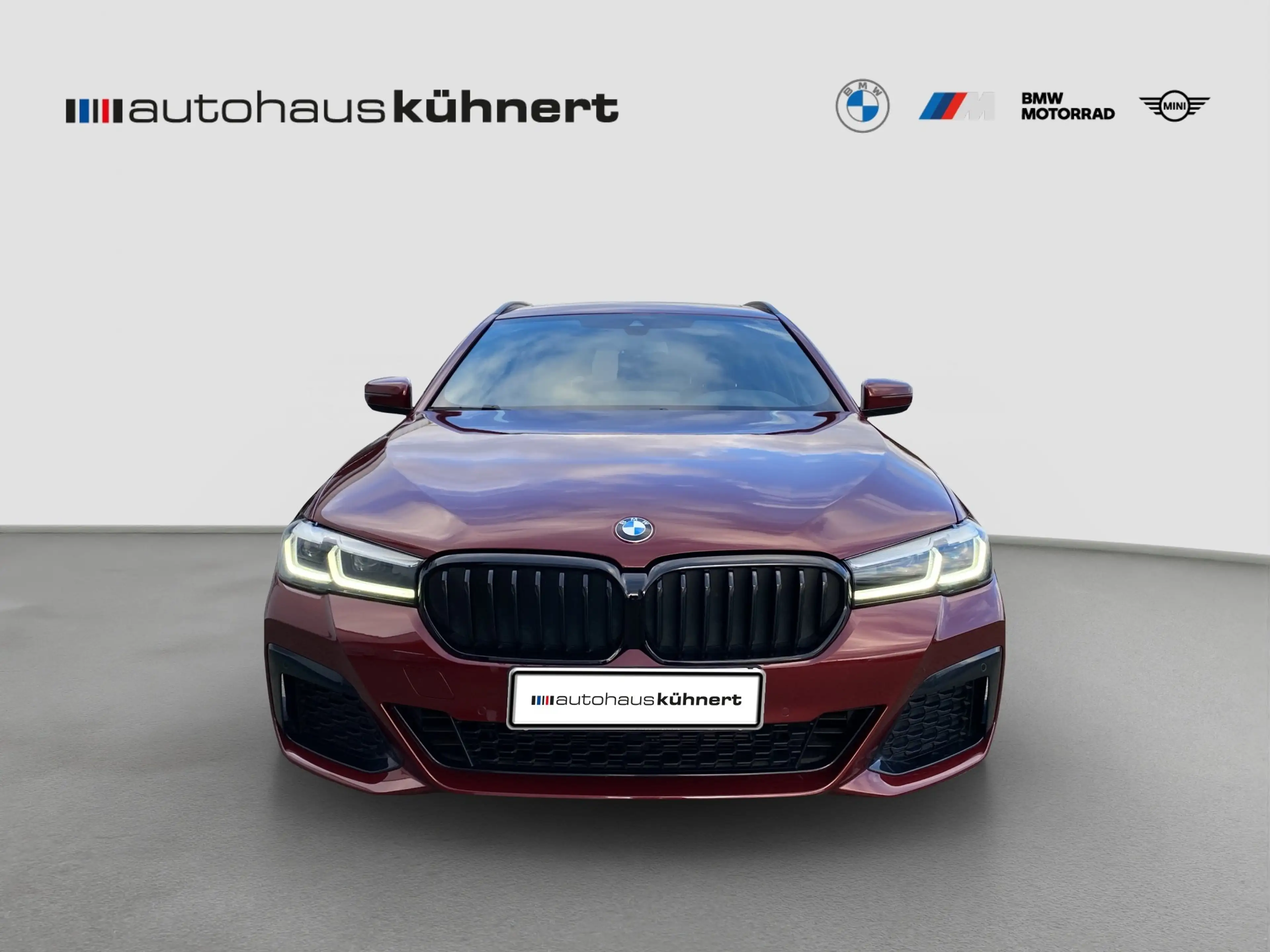 BMW 530 d Touring ///M-Sport LED Luftfed. PanoSD AHK — photo 3