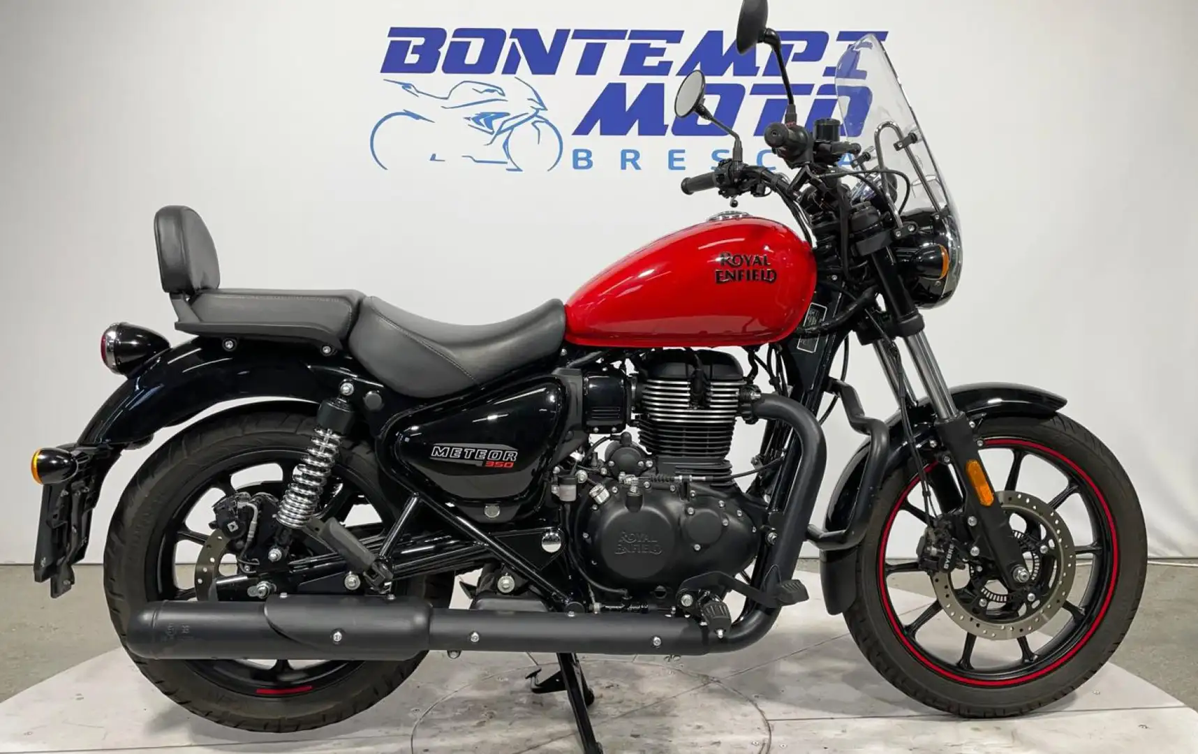 Royal Enfield Meteor 350 2022 - KM. 12000 Roşu - 1