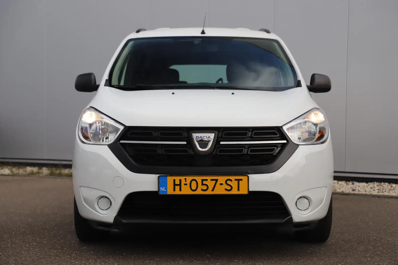 Dacia Lodgy 1.3 TCe Essential 7p. 131PK Radio Bluetooth Airco Blanc - 2