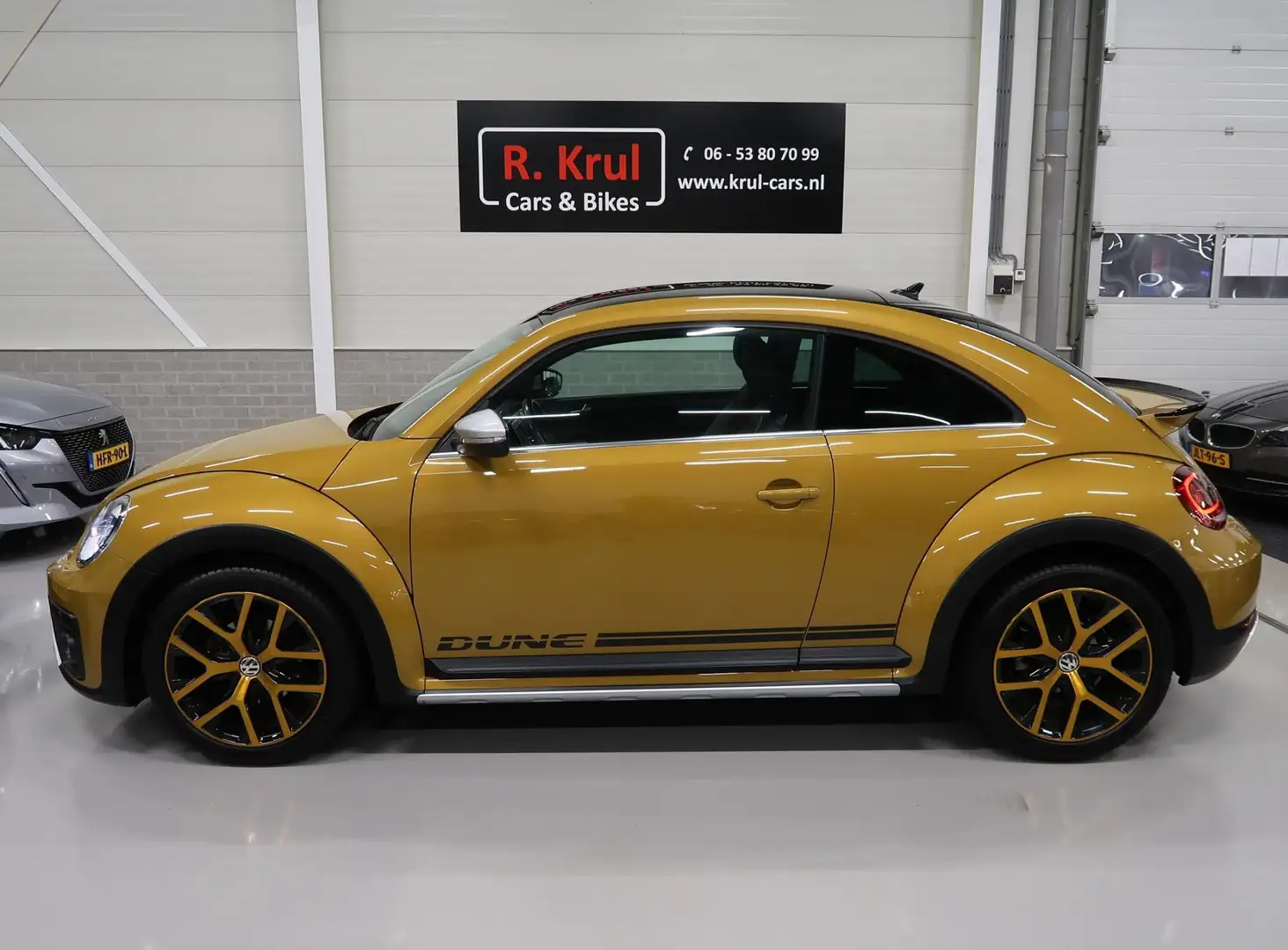 Volkswagen Beetle 1.2 TSI Dune Airco-ecc LED BT Navigatie 18 inch St Jaune - 2