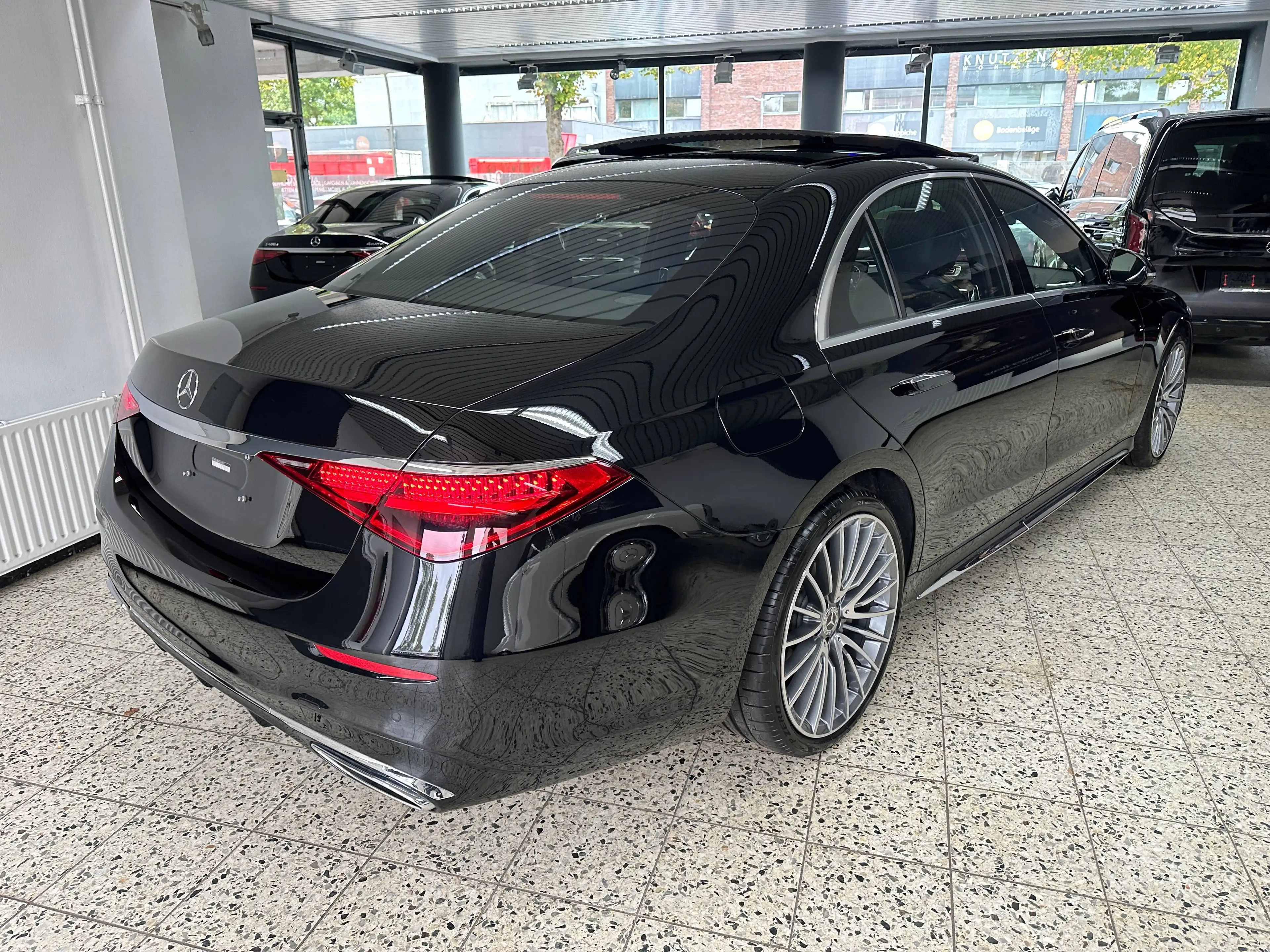 Mercedes-Benz S 450 d 4Ma Lang AMG Line NAV/PSD/HUD/DISTR/AIRMTIK/TW/SPUR/PTS/360° — photo 4