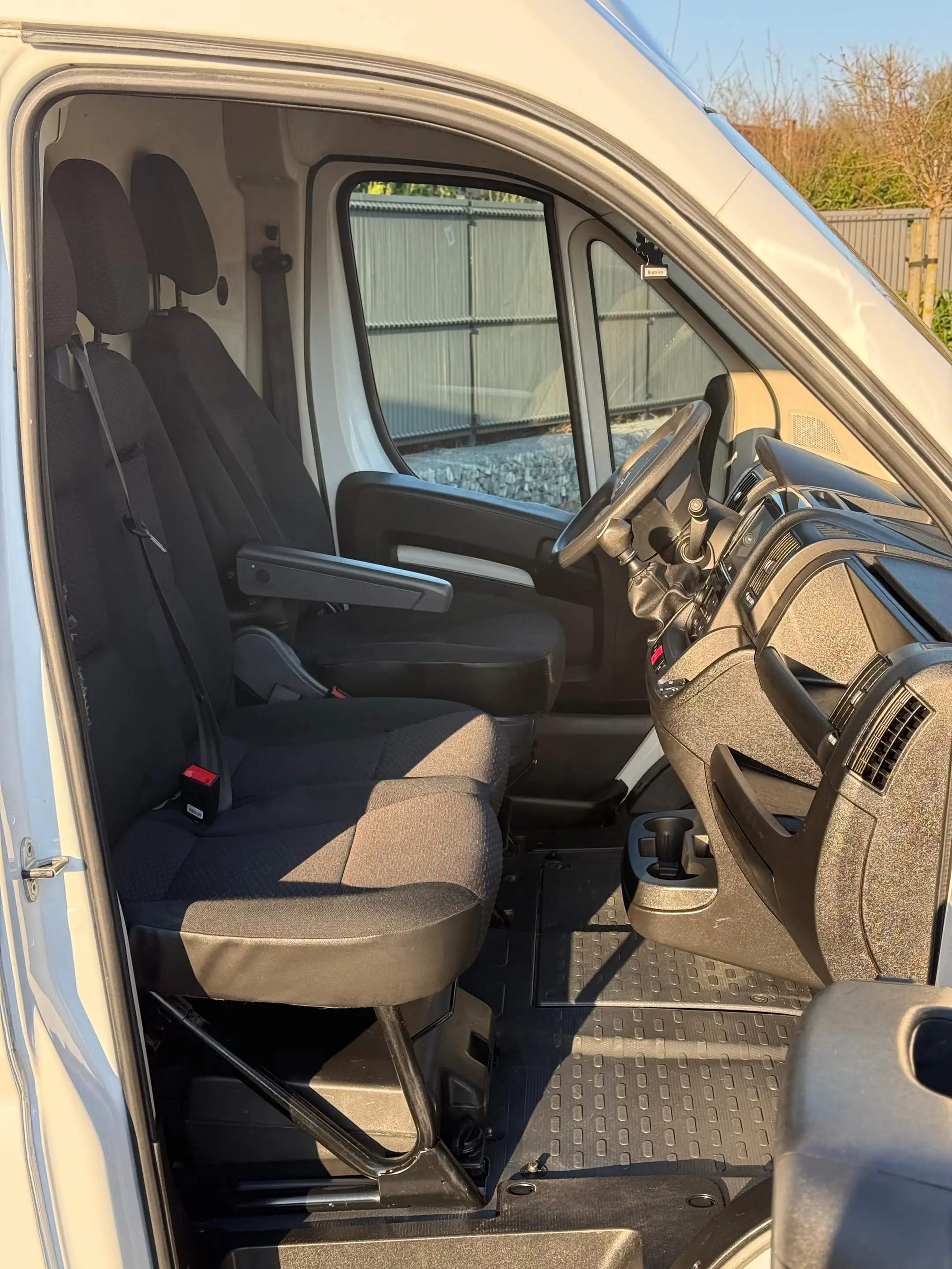Opel Movano 2.2 Turbo D L3H2 Light S/S (EU6.4) — photo 10
