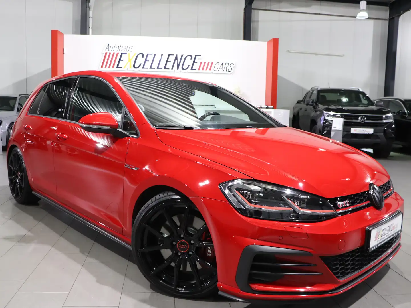 Volkswagen Golf GTI VII 2.0 TSI DSG PERFORMANCE / AID / LED Rosso - 2