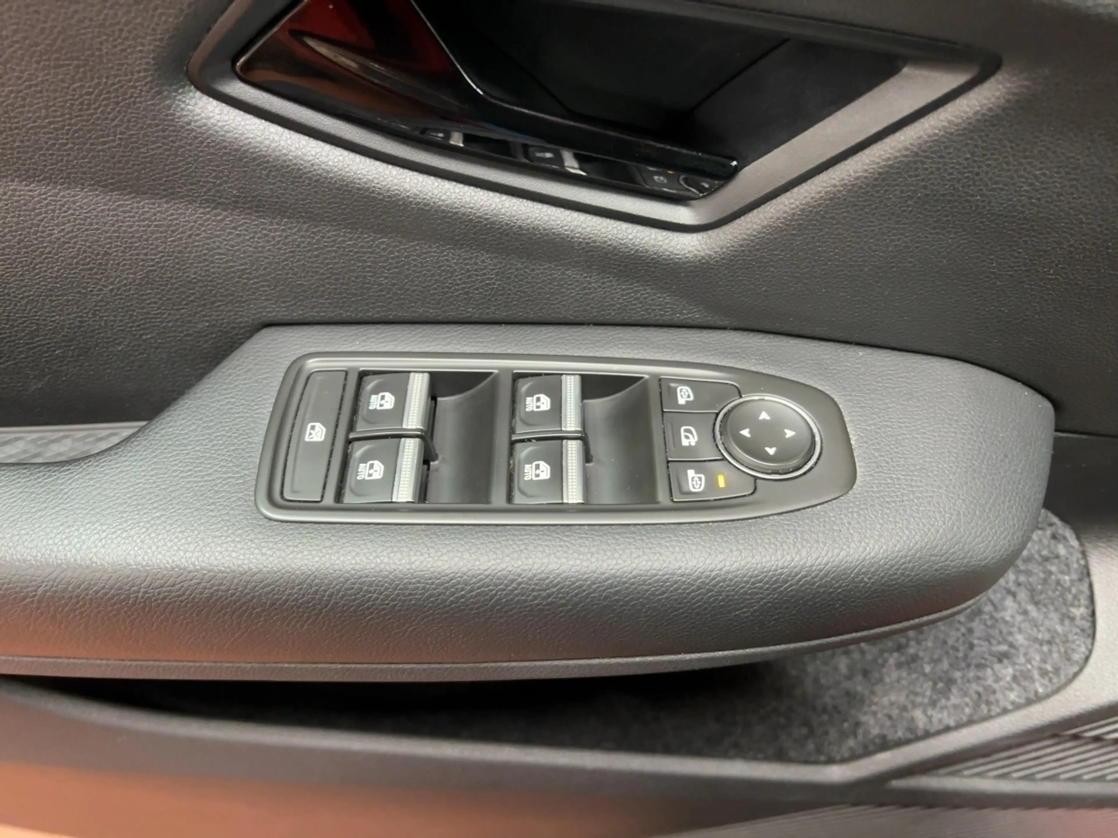 Renault Megane E-Tech EV60 220HP EQUILIBRE CARPLAY PDC — photo 18