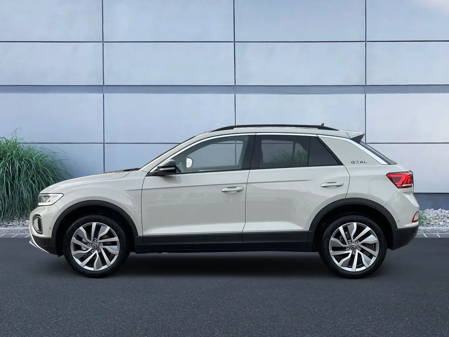 Volkswagen T-Roc Goal 1.0 l TSI OPF 85 kW (116 PS) 6-Gang Gris - 2