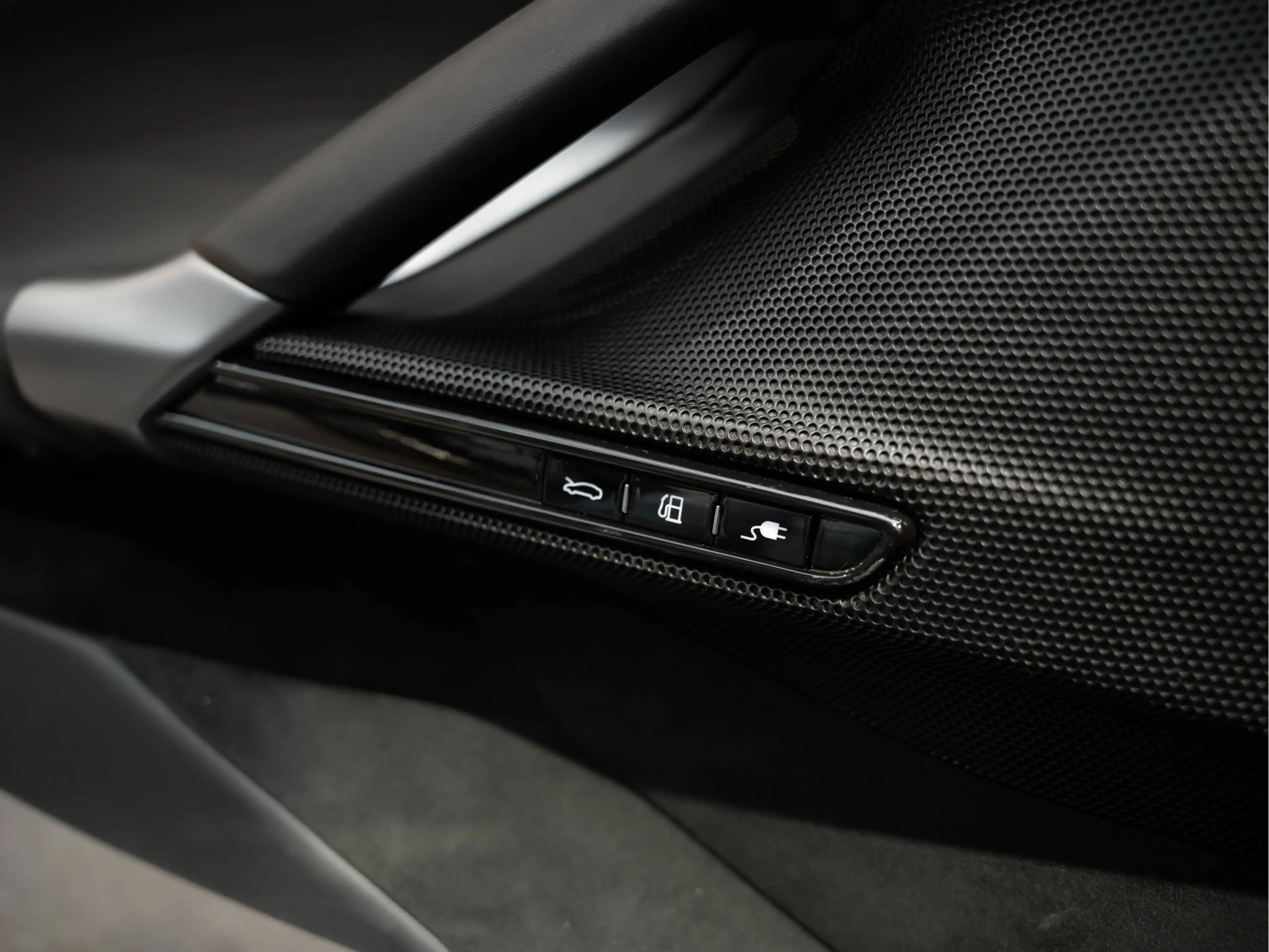 Ferrari SF90 Stradale Full Carbon Lift 4.0 V8 Stradale Carbon Racing Sea — photo 10