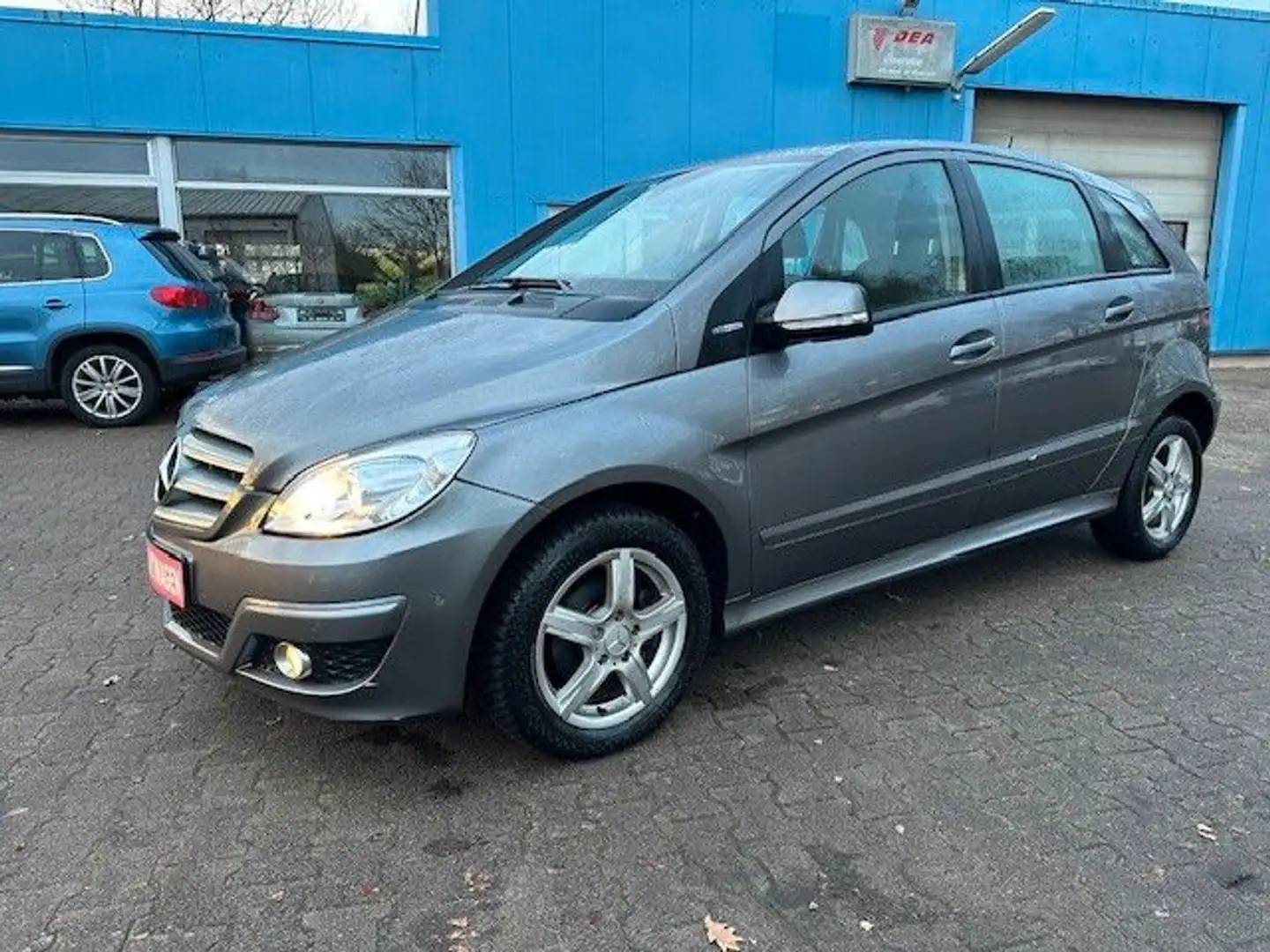 Mercedes-Benz B 180 NGT/Automatik/Sitzhzg/Tempomat/Leder/PDC Grau - 2