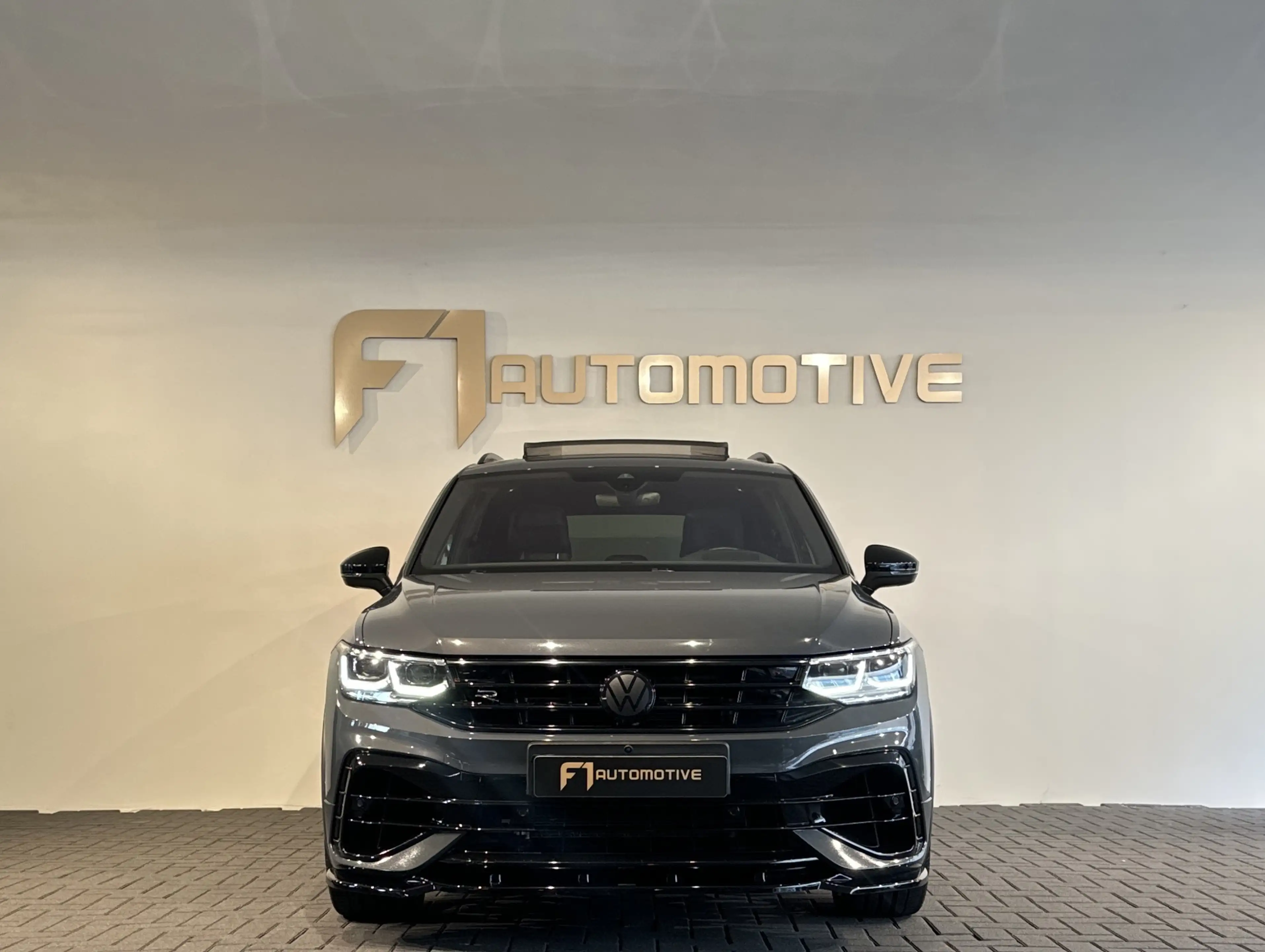 Volkswagen Tiguan 2.0 TSI R 75 Edition 4Motion Pano|Maxton|Volleder| — photo 2