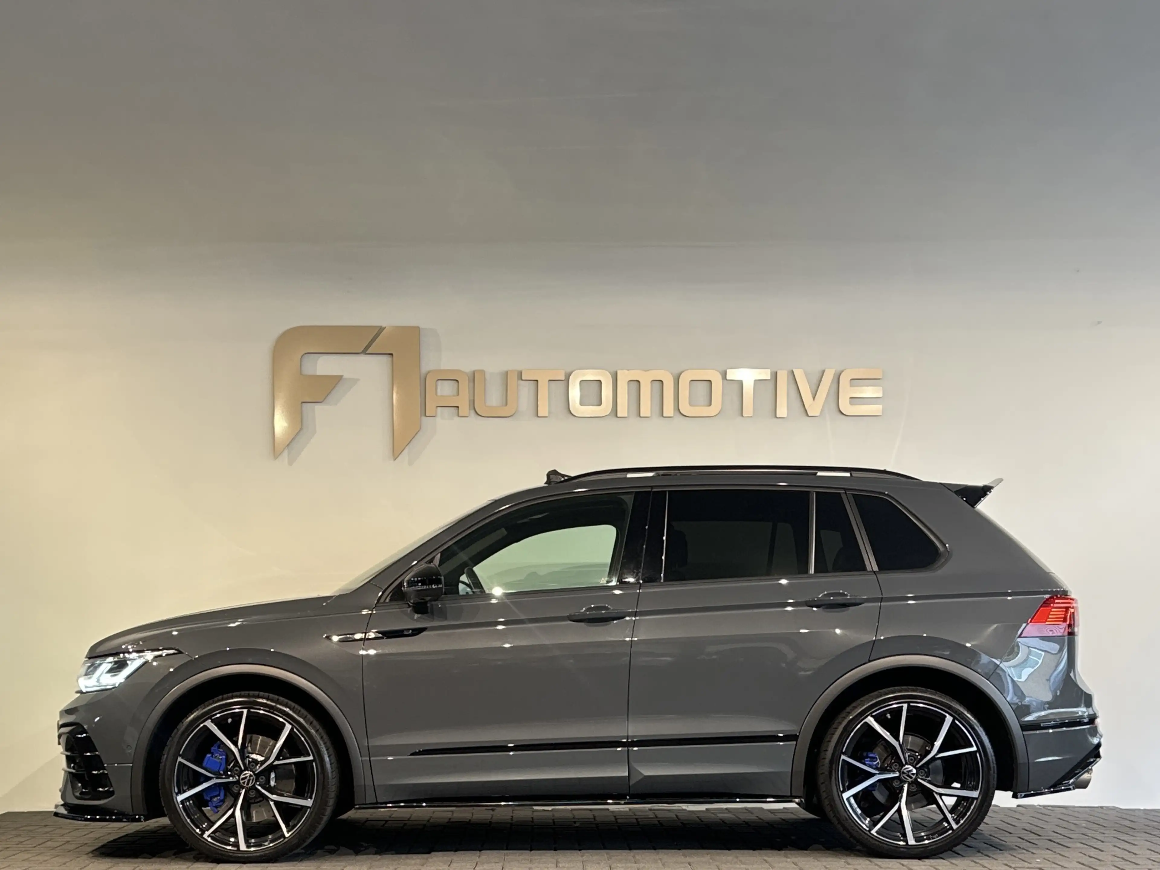 Volkswagen Tiguan 2.0 TSI R 75 Edition 4Motion Pano|Maxton|Volleder| — photo 7