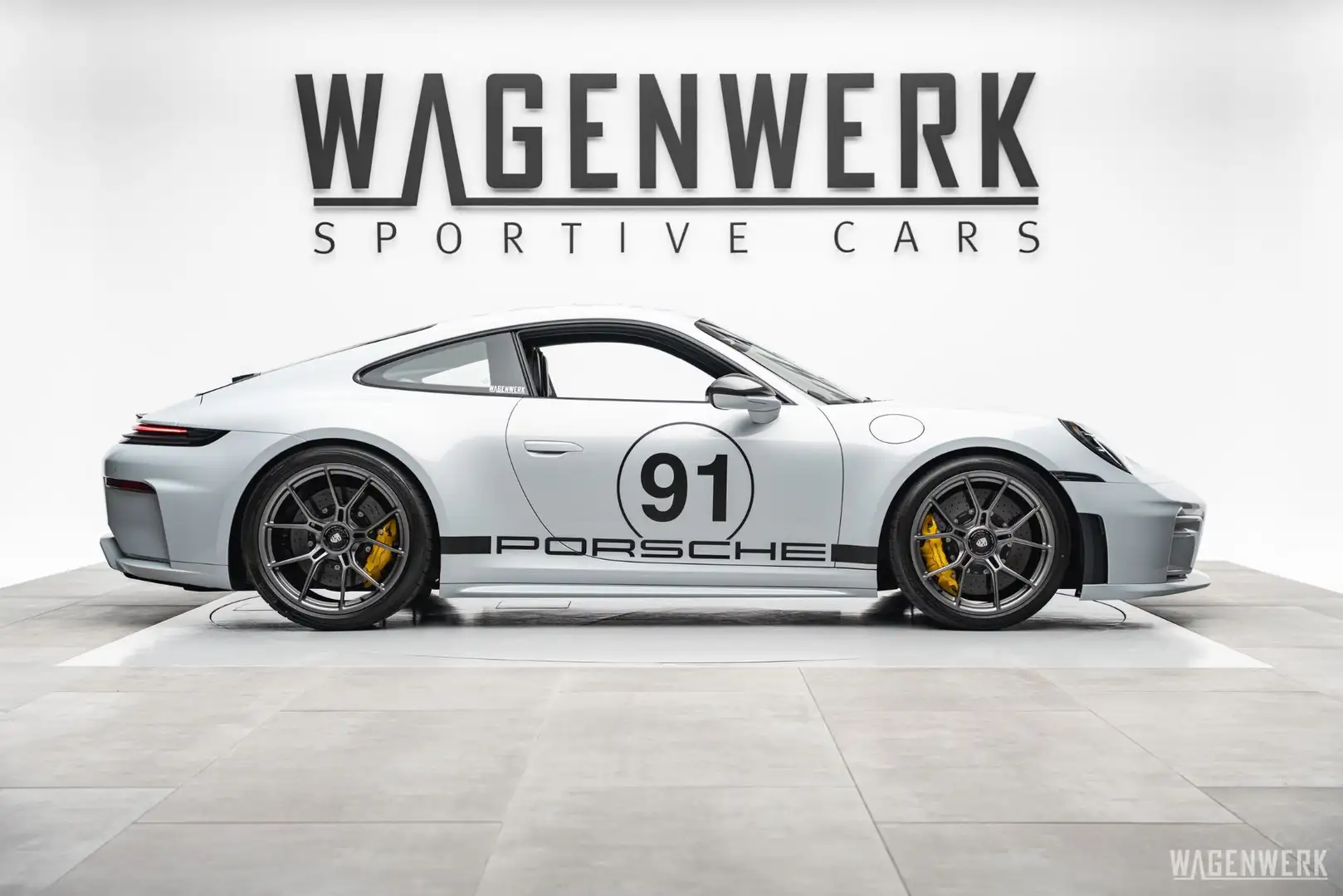 Porsche 911 992.2 GT3 Touring PDK PCCB LIFT CARBON SCHALENSIT Grau - 2