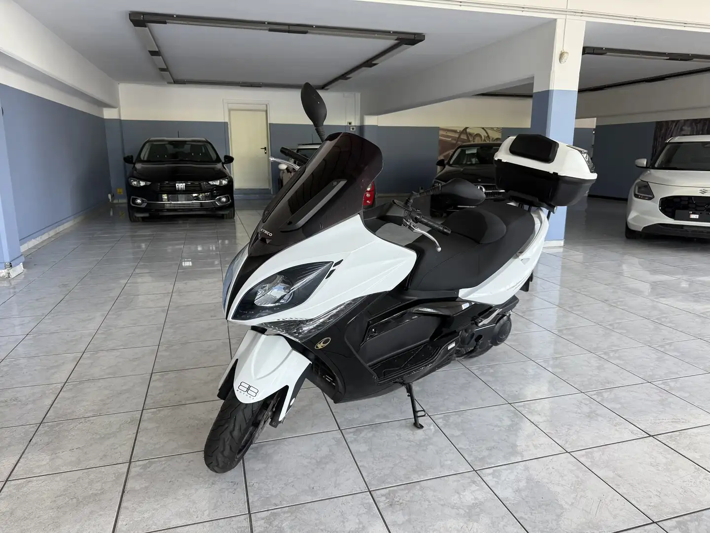 Kymco Xciting 300i R Bianco - 1