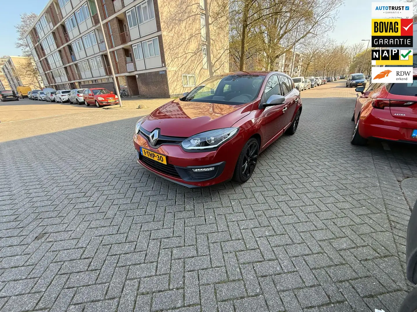 Renault Megane 1.2 TCe GT-Line Rojo - 1