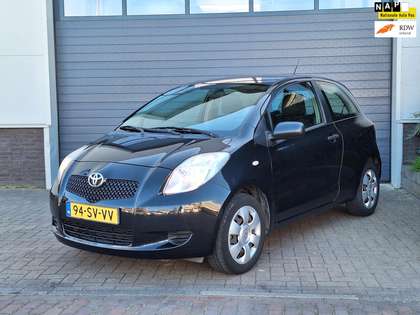 Toyota Yaris | 1.3 VVTi Terra | Lage kilometerstand |
