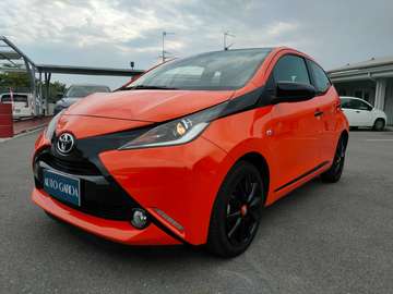 Aygo II 2014 5p 1.0 x-play m-mt AUTOMATICA