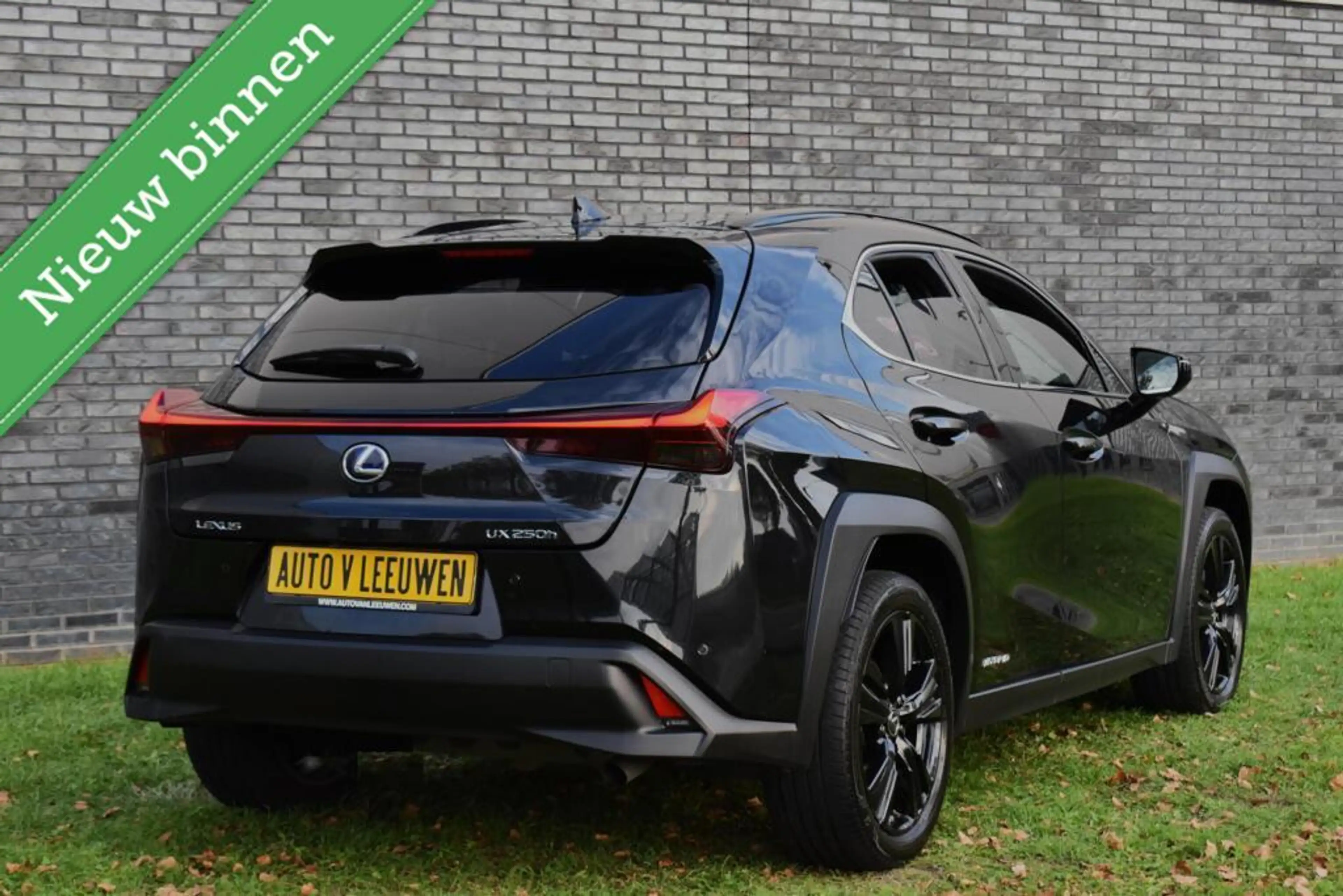 Lexus UX 250h Midnight Edition ACC/BLIND SPOT/ELEK. A KLEP/ETC.! — photo 3