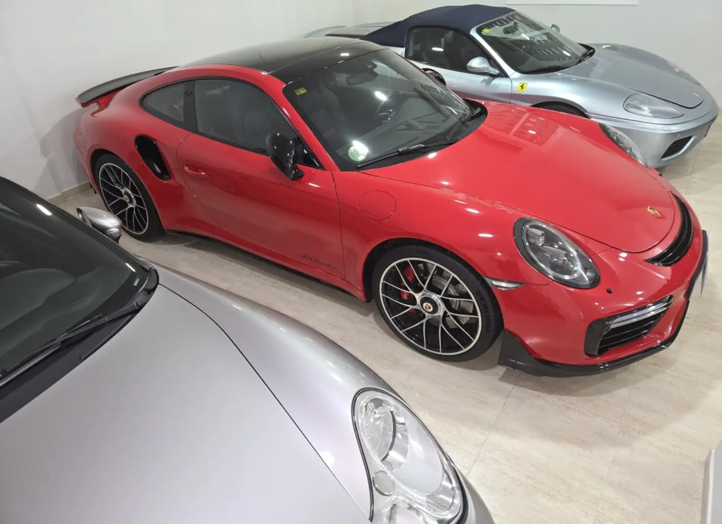 Porsche 991 Turbo Coupé PDK Rot - 1