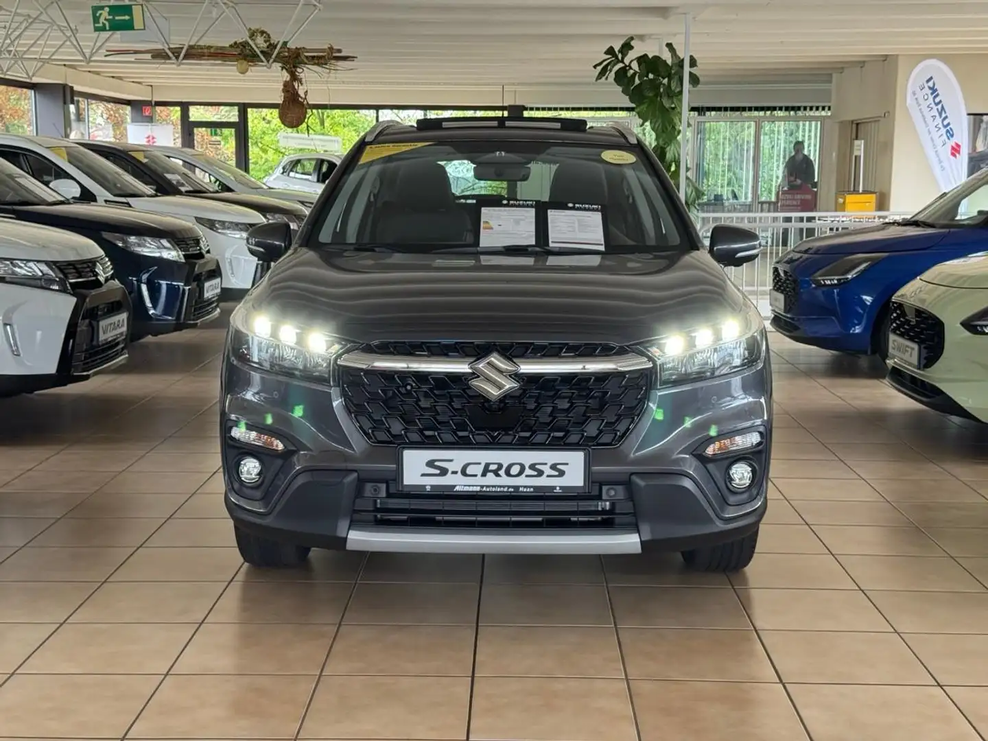 Suzuki S-Cross Comfort+ AllGrip Grau - 2