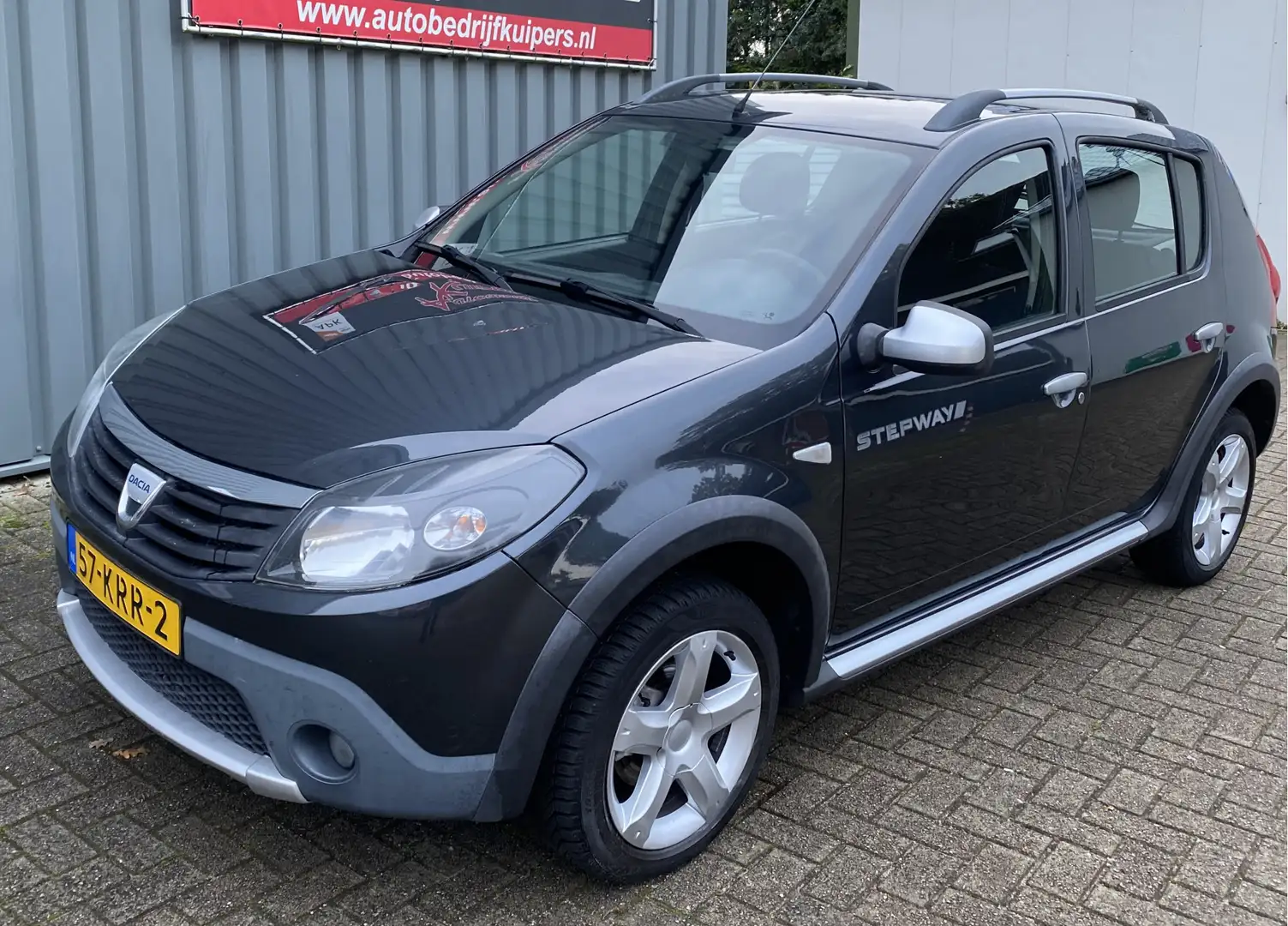 Dacia Sandero 1.6 Stepway Airco.Lm.velgen.Electr.pakket.Audio Grijs - 2