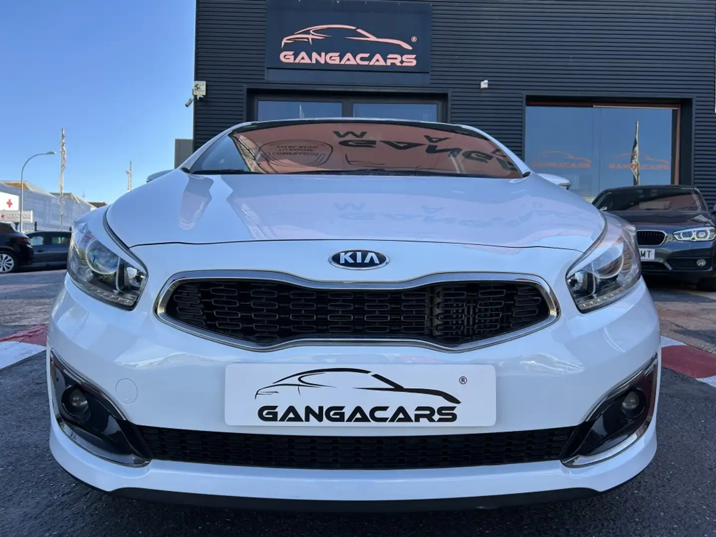 Kia Ceed / cee'd Pro_Cee´d 1.6CRDI VGT Drive 136 Blanco - 1