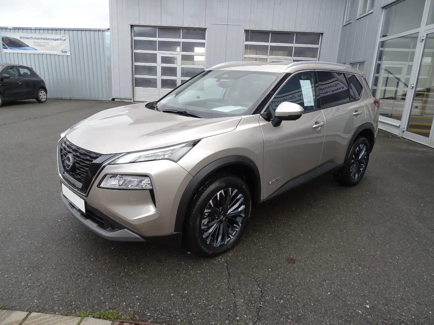 Nissan X-Trail 1.5 VC-T e-Power N-Connecta *AFA*HUD*19'' Beige - 2