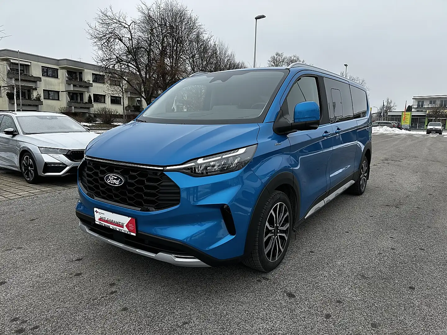 Ford Tourneo Custom Bus 2,0 EcoBlue 320 L2H1 AWD Active Aut.LED Pan... Blau - 1