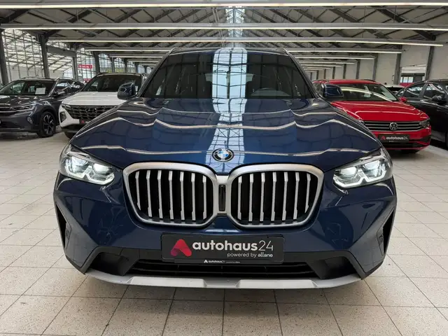 BMW X3 view 2