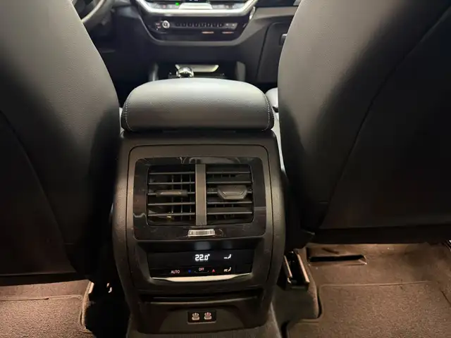 BMW X3 view 14