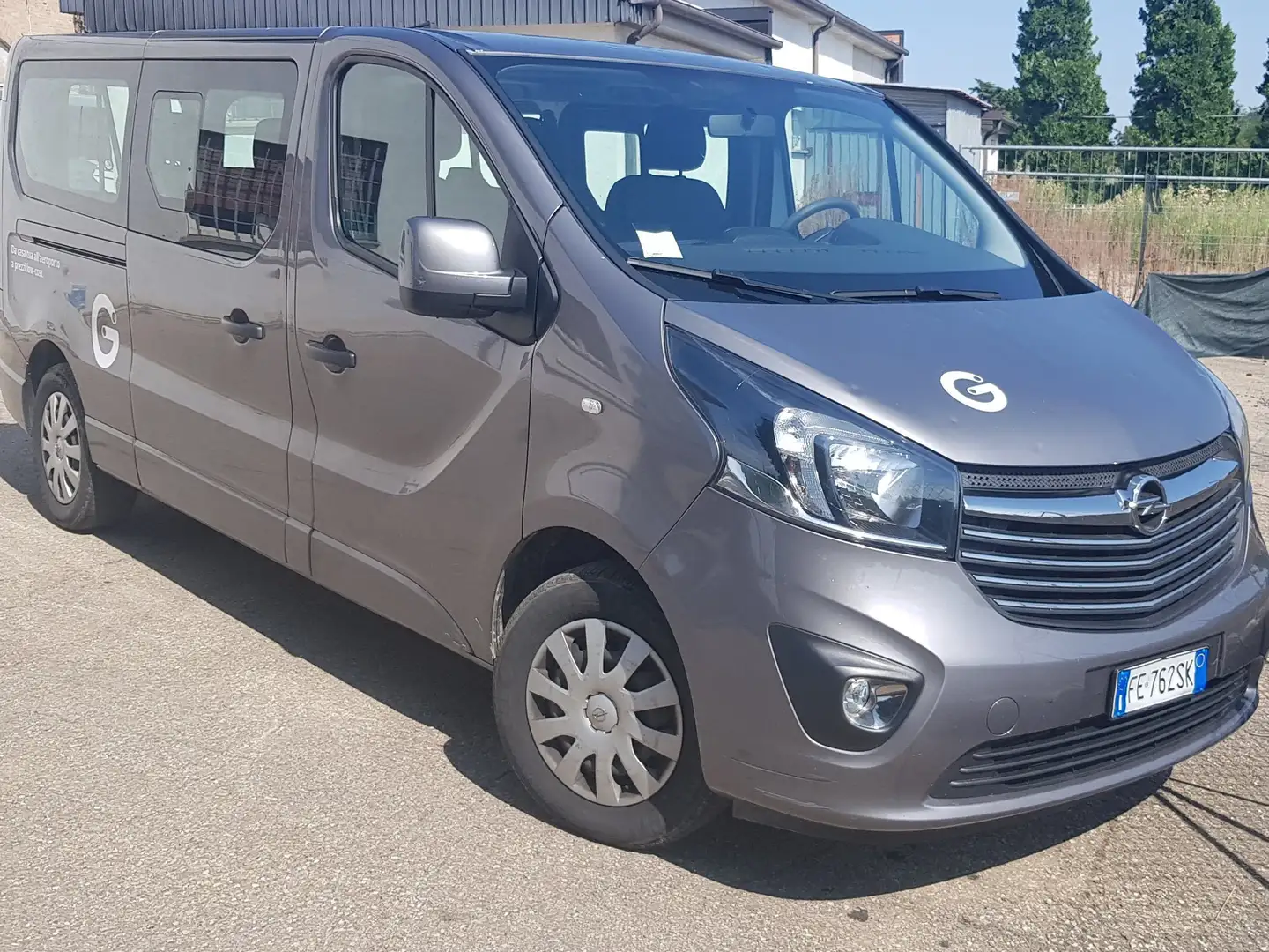 Opel Vivaro Bronzo - 1