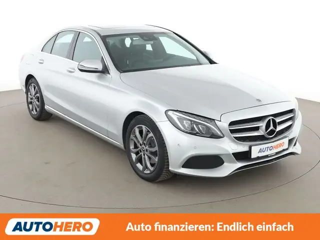 Mercedes-Benz C-Class view 8