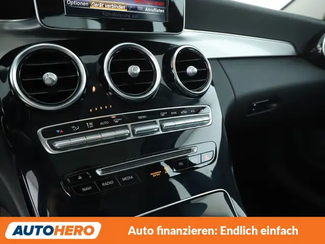 Mercedes-Benz C-Class view 22